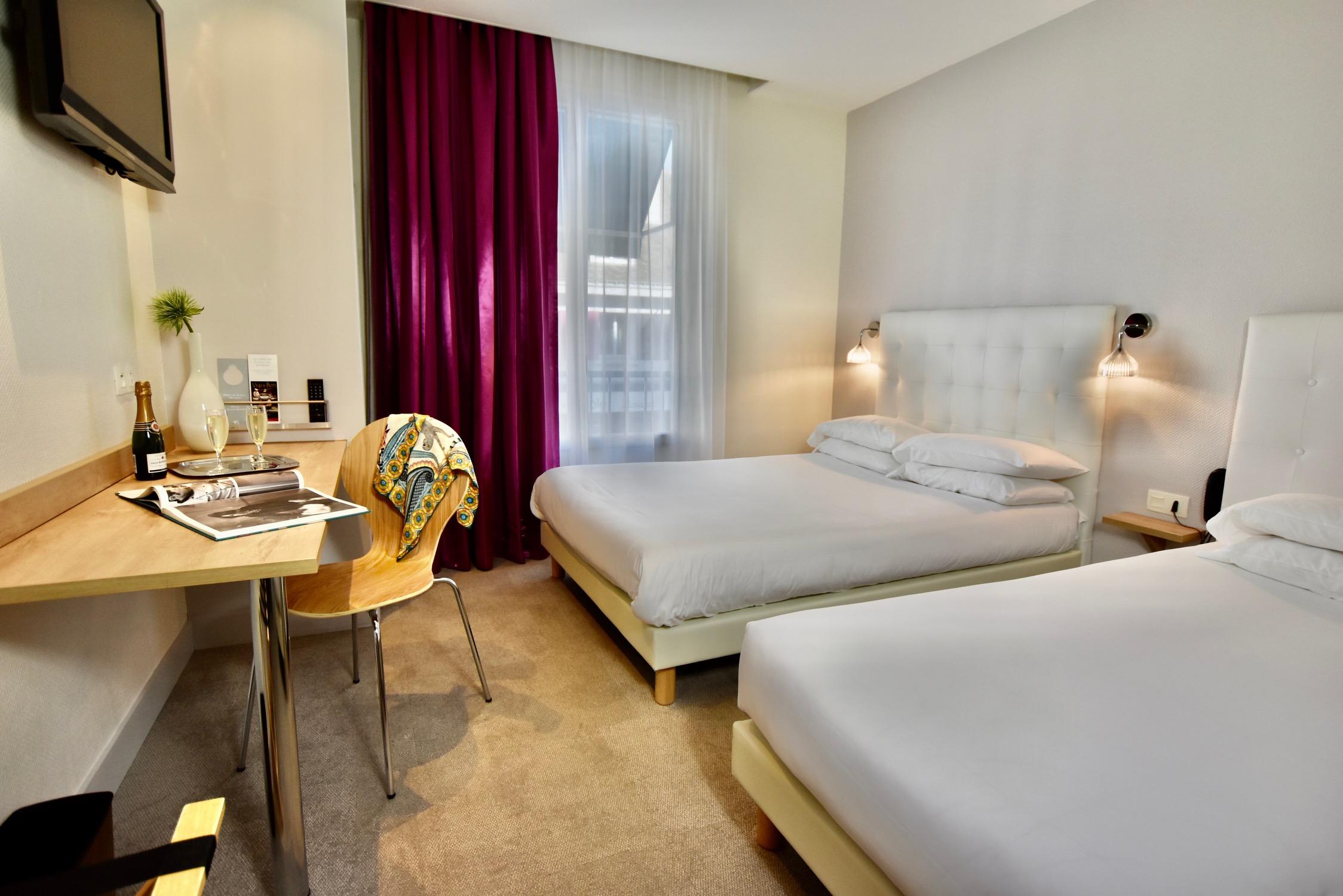 Hotel Escale Oceania ロリアン エクステリア 写真